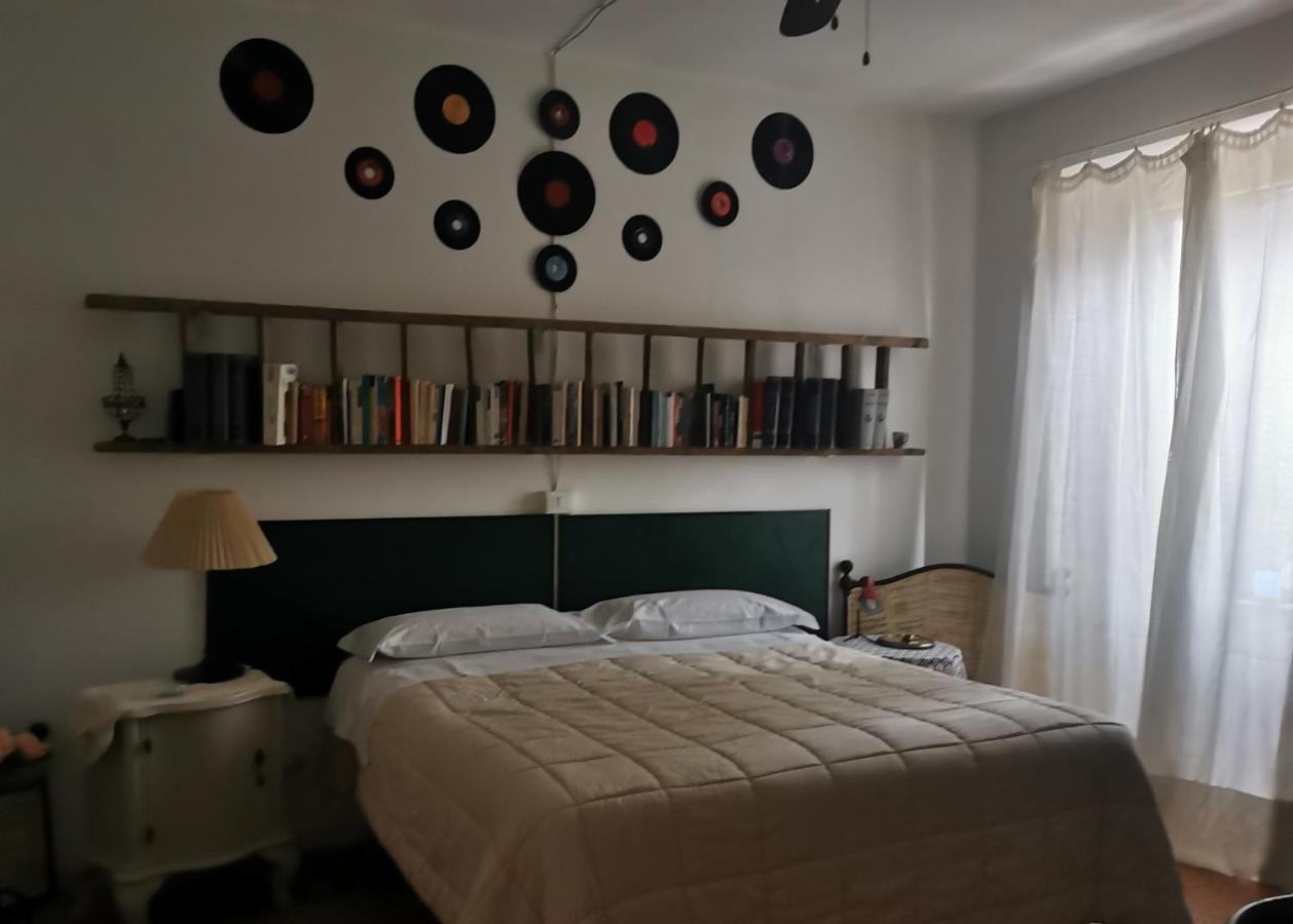 B&B Lamagia Di Corte Moronati 西尔米奥奈 外观 照片