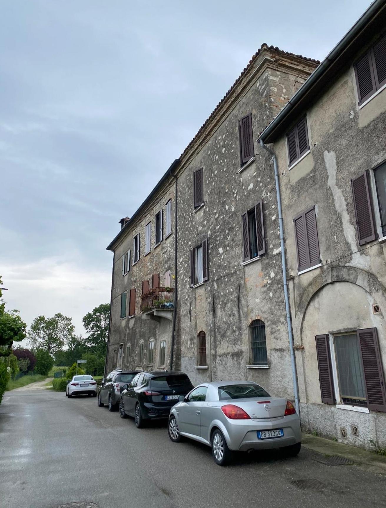 B&B Lamagia Di Corte Moronati 西尔米奥奈 外观 照片