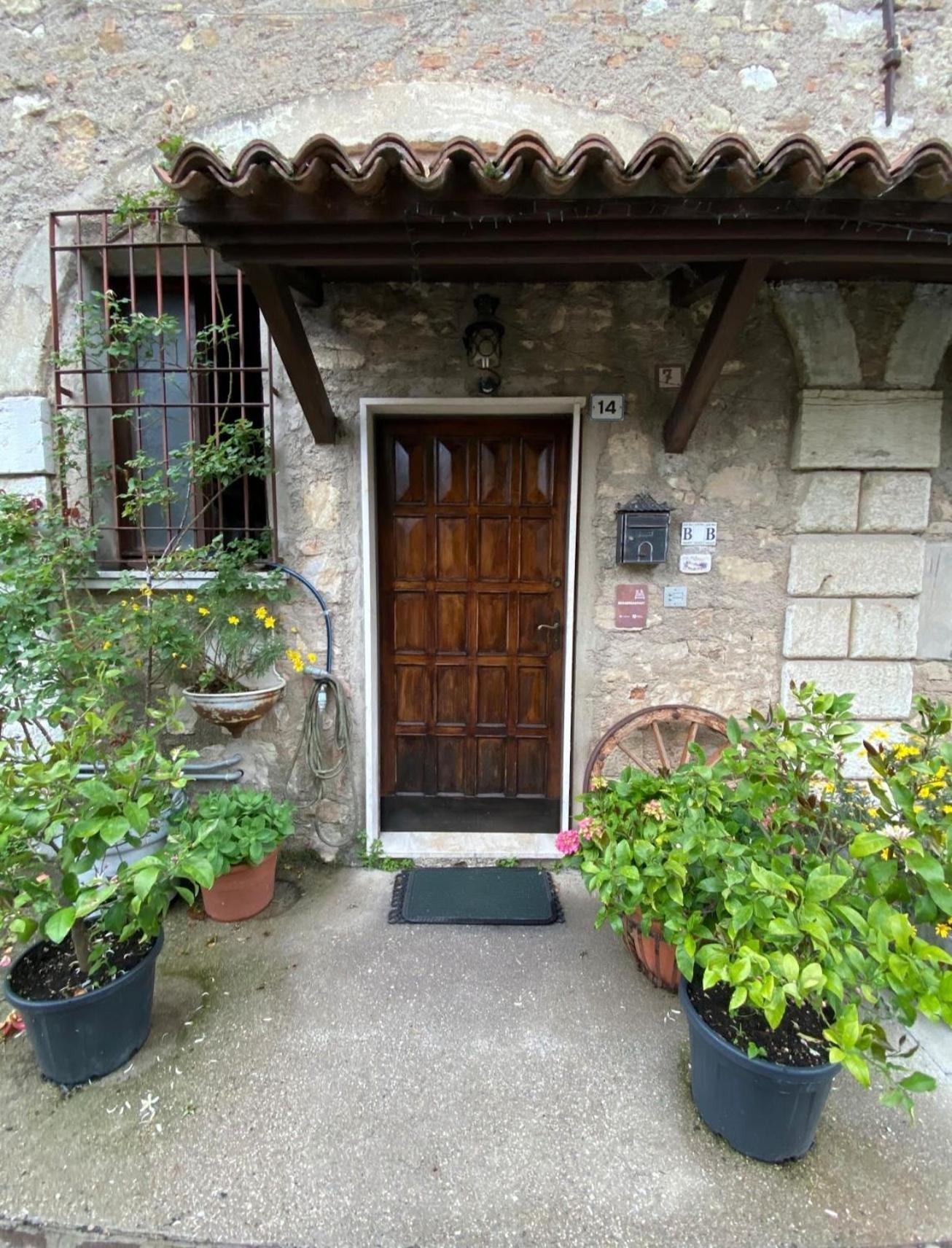 B&B Lamagia Di Corte Moronati 西尔米奥奈 外观 照片