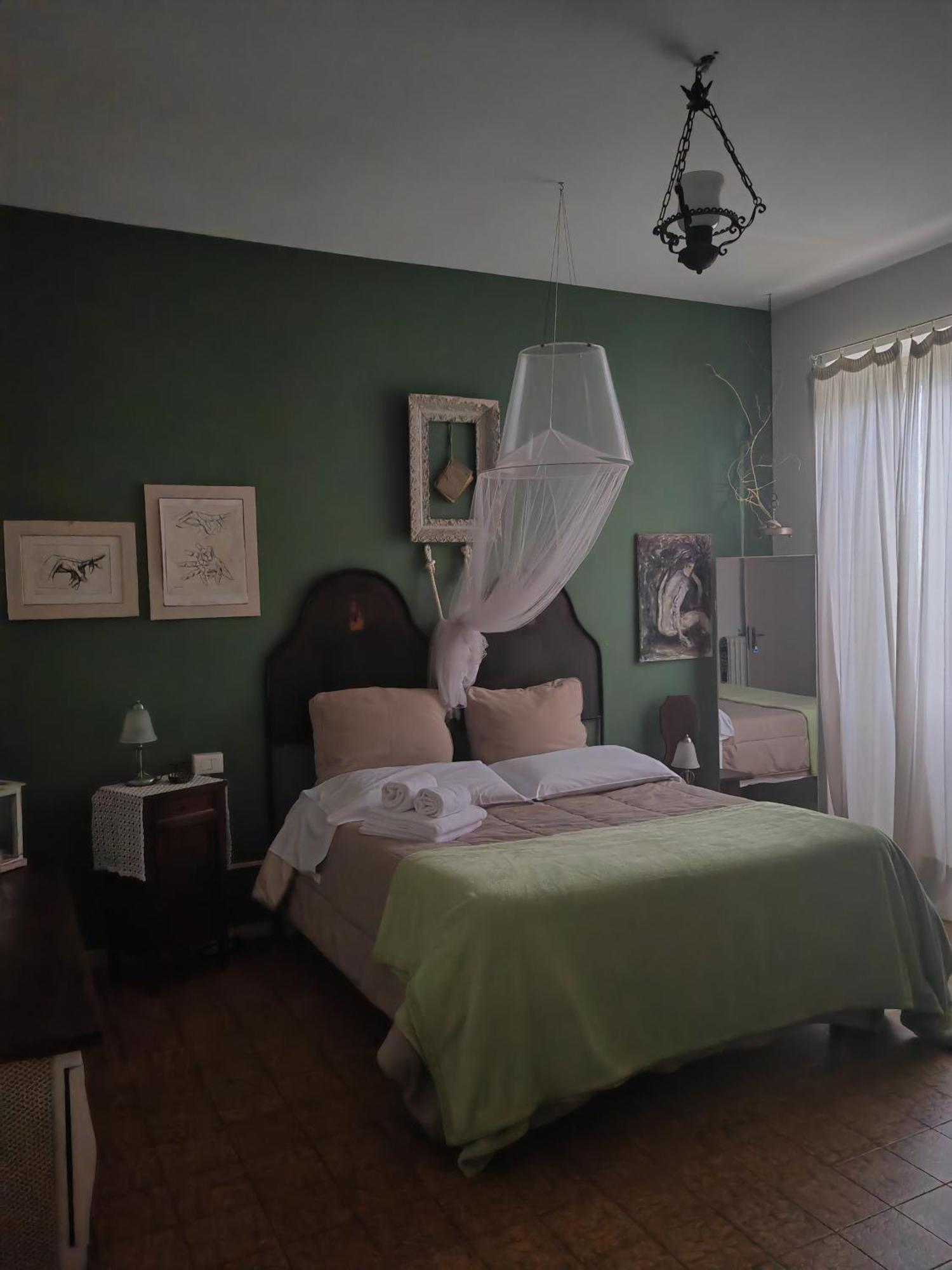 B&B Lamagia Di Corte Moronati 西尔米奥奈 外观 照片